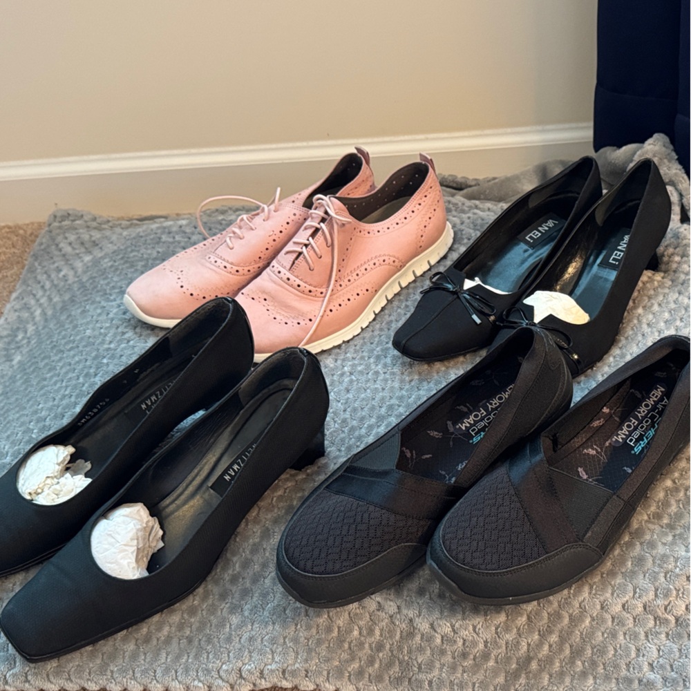 Stylish Women's Pink and Black Flats &